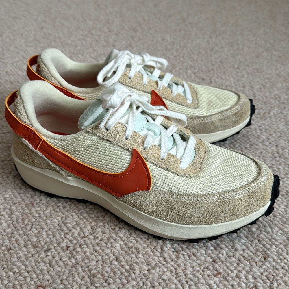 Nike Waffle Debut Vintage Sneakers Muslin, Coconut Milk, Campfire Orange sz 8.5